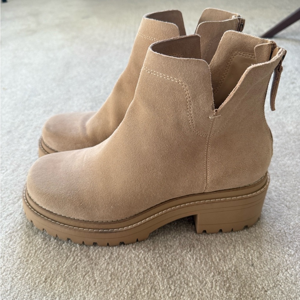 Women's Tan Ankle Boots